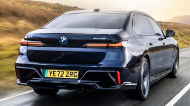 BMW i7 UK driving exterior